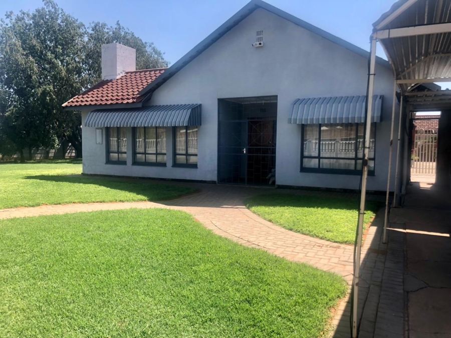 3 Bedroom Property for Sale in Lindene Northern Cape